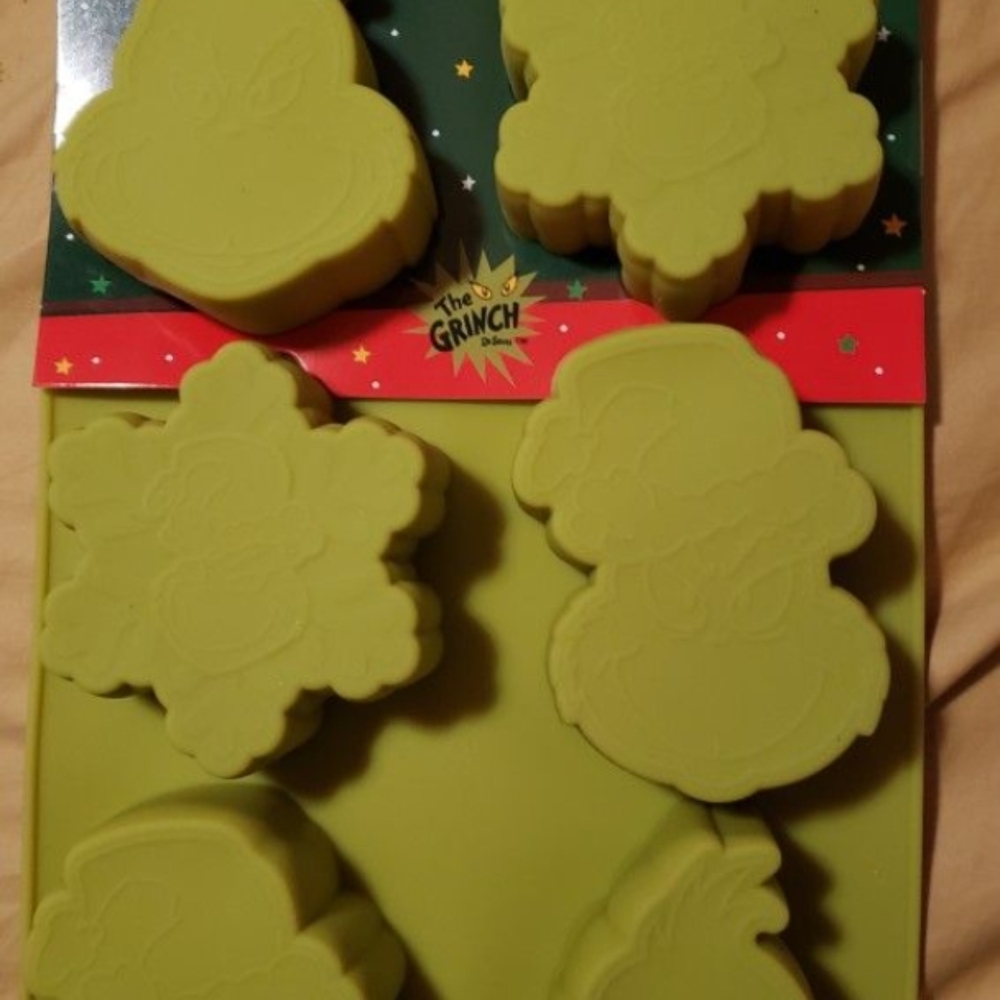 New the grinch who stole Christmas silicone mold